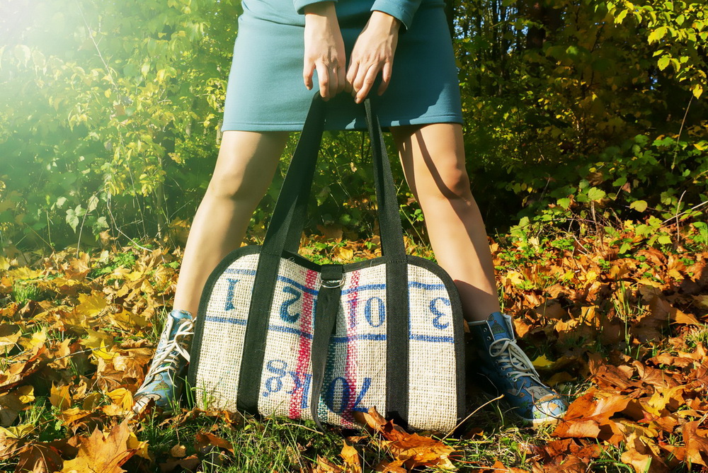Fireplace basket and kindling holder